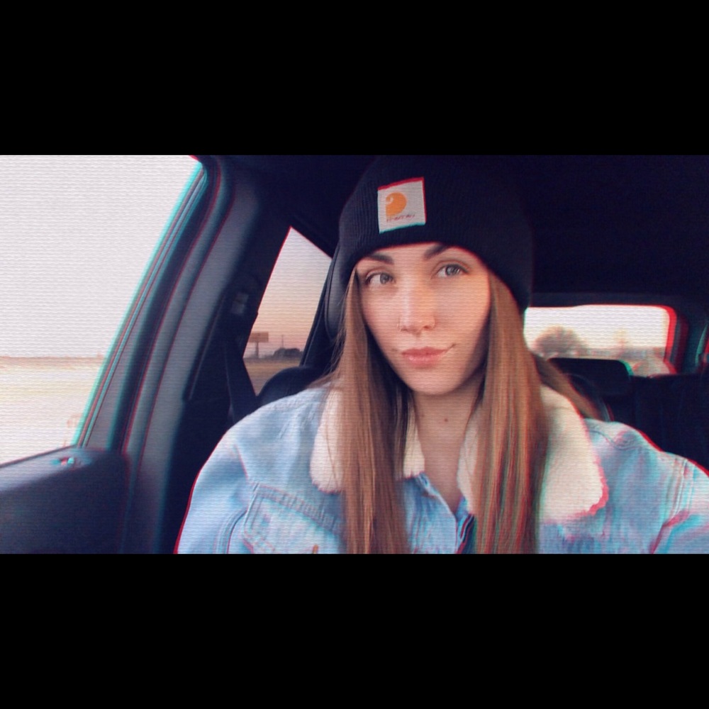 Meet your Posher, Alex